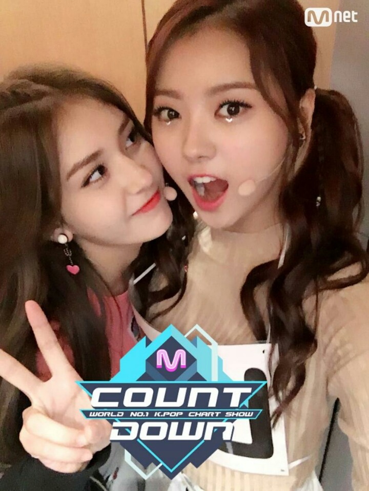 오늘자 아이오아이 셀카 사진 | 인스티즈