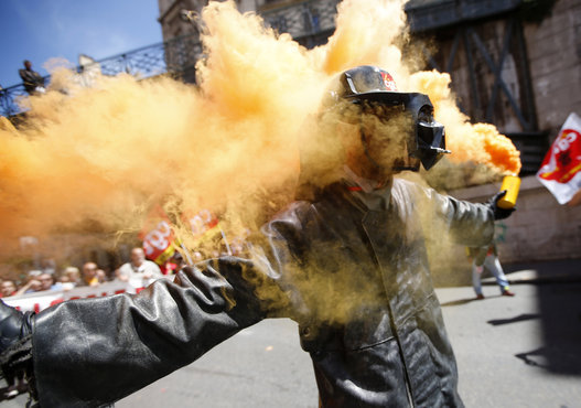 프랑스 노동법 개정안 반대 시위의 명장면들 | 인스티즈