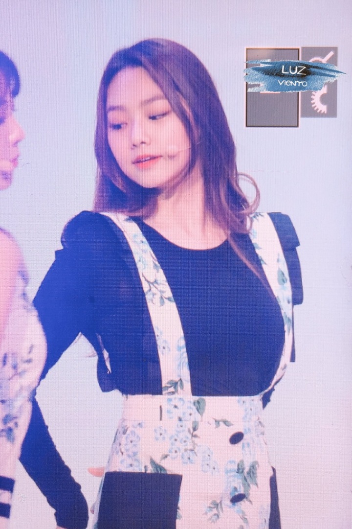 오늘자 강미나.jpg | 인스티즈