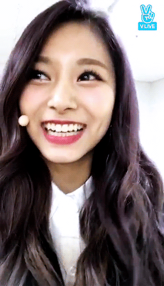 [twice] 오늘 깜짝 개인V앱한 쯔위 움짤.gif | 인스티즈