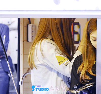 영락없는 초졸 전소미.gif | 인스티즈