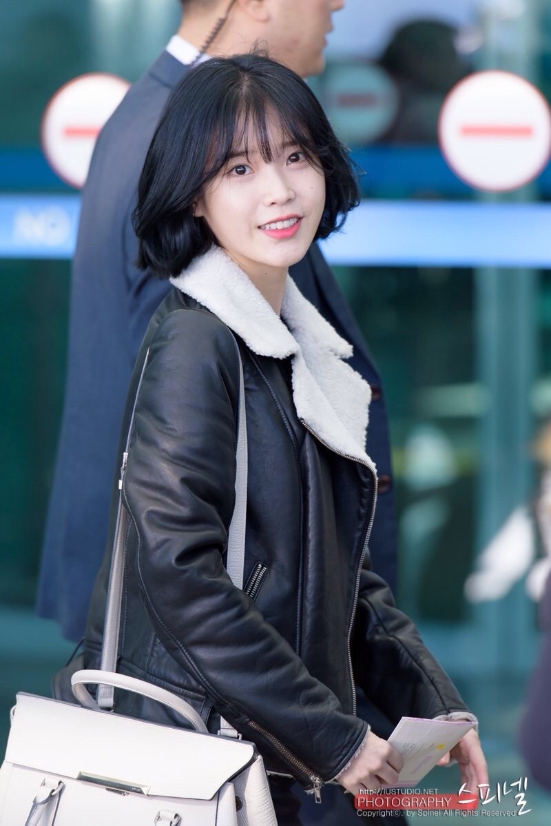 오늘자 아이유 | 인스티즈