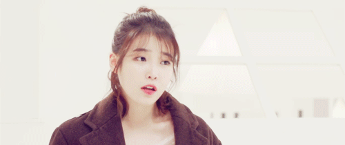 봄 사랑 벚꽃 말고 아이유.gif | 인스티즈