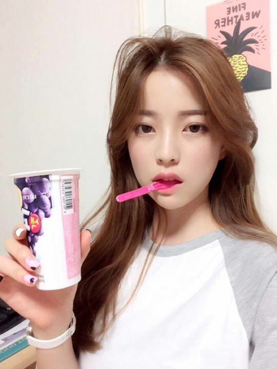 페북에서 인기 많은 처자 | 인스티즈