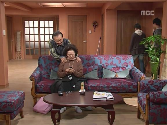 [거침없이하이킥] 중딩이랑 문자로 싸우는 순재 ㅋㅋㅋㅋㅋ.jpg | 인스티즈