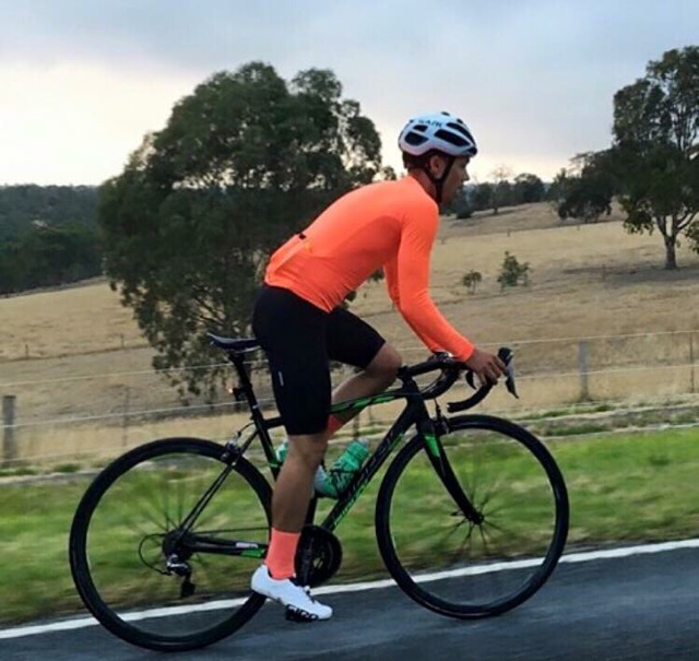 한강 교복이라 불리는 - 자전거 의류 ㄷㄷㄷ | 인스티즈