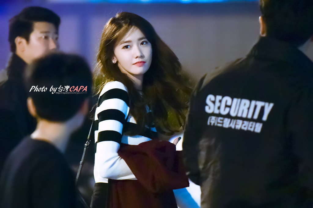 최근 중국가는 공항 윤아 .jpg | 인스티즈