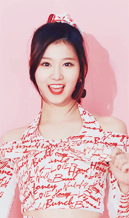 애교하면 미나토자키 사나.gif | 인스티즈
