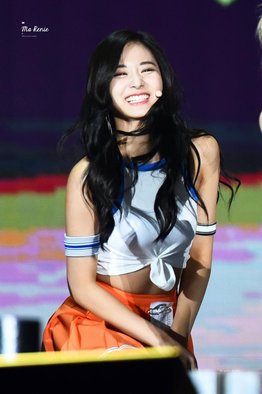 얼굴로 말하는 쯔위.gif | 인스티즈