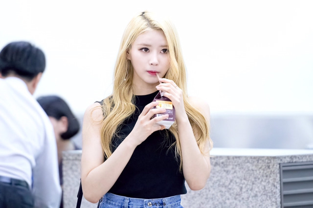 [러블리즈] 은행 가는 길에 미주 | 인스티즈