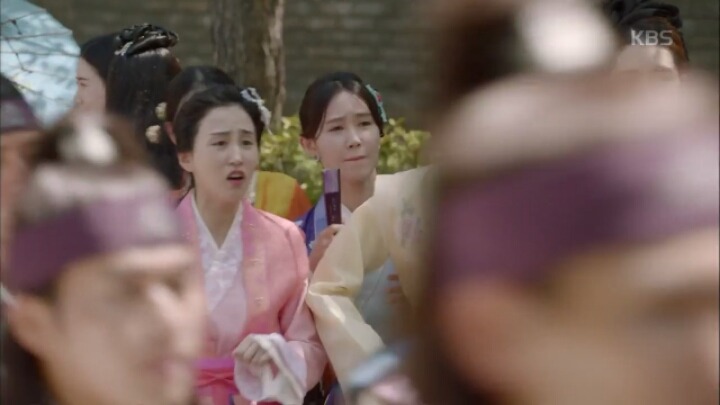 [화랑] 1500년 전 인기 아이돌 화랑 출근길 풍경.jpg (feat.럽라 떡밥) | 인스티즈