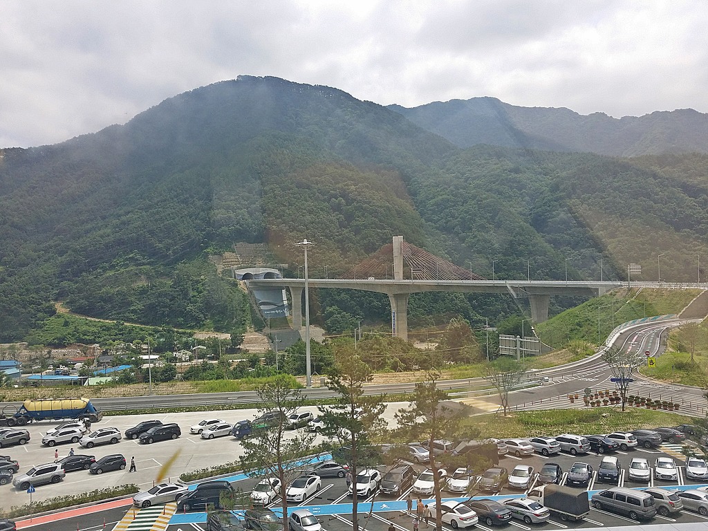 중앙휴게소 이미지