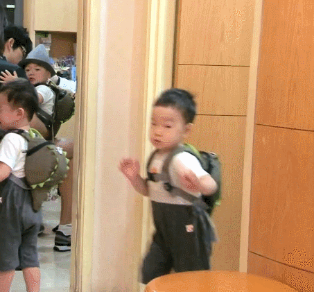 [슈퍼맨이돌아왔다] 손으로 의사표현을 하는 대한이 | 인스티즈