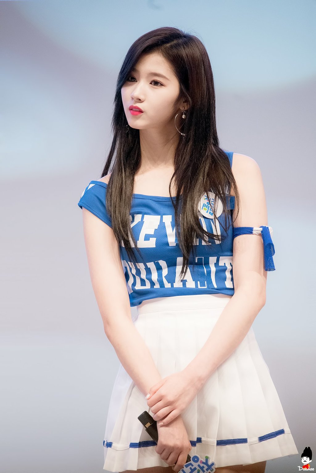 포카리 느낌 낭낭한 트와이스 의상 | 인스티즈