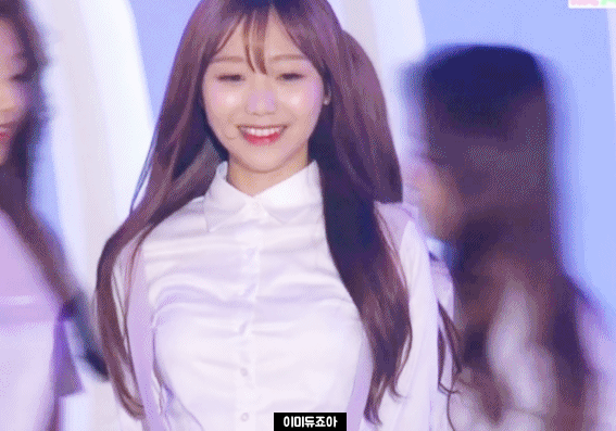 [러블리즈] 볼이 빵빵한 빵떡이 류수정 | 인스티즈