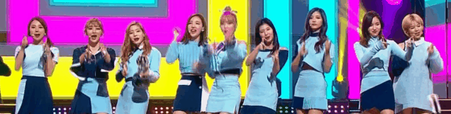 11월 10일자 트와이스 TT 움짤 + 불장난 춤추는 나연 모모 | 인스티즈