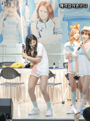 쯔위는 천사나? | 인스티즈