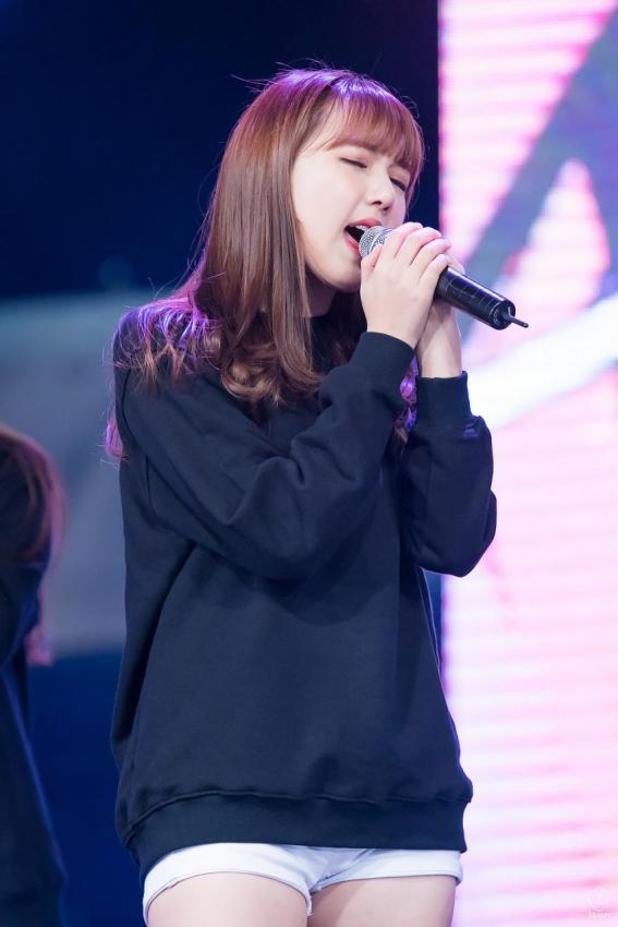 [여자친구] 161028 통일공감콘서트 여자친구 예린 사진 | 인스티즈