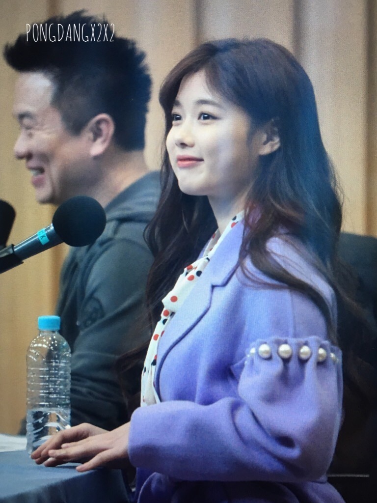 간만에 다시보는 김유정 사랑니뽑고 얼굴 부었던 사진. jpg | 인스티즈