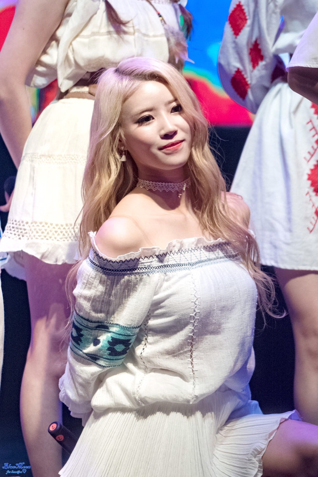 [러블리즈] 행운은 아무나에게 찾아오는게 아닌것을 오늘도 알아가서 미주 | 인스티즈