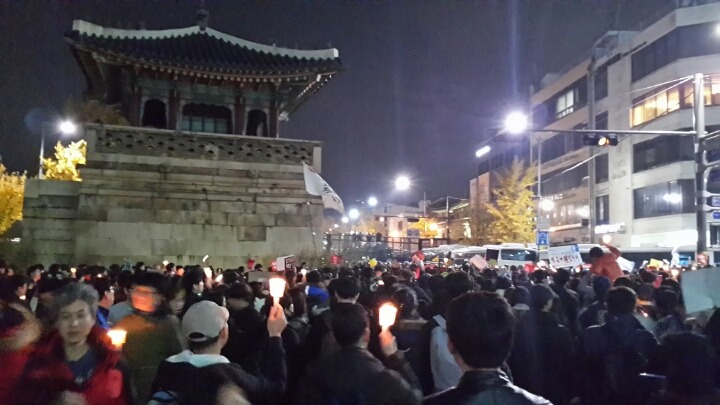 현재 청와대 방면 삼청동 올라가는 길 | 인스티즈