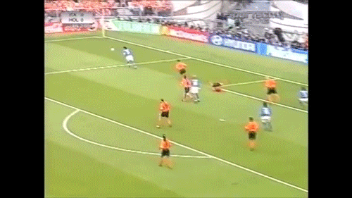 유로 2000 개 레전드 장면.gif | 인스티즈