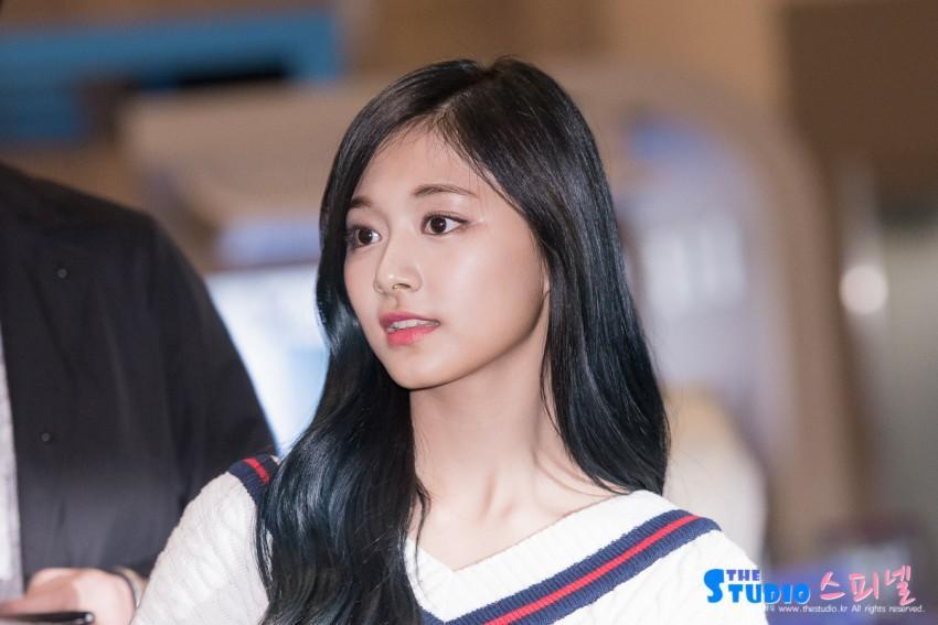 오늘 공항 쯔위 | 인스티즈