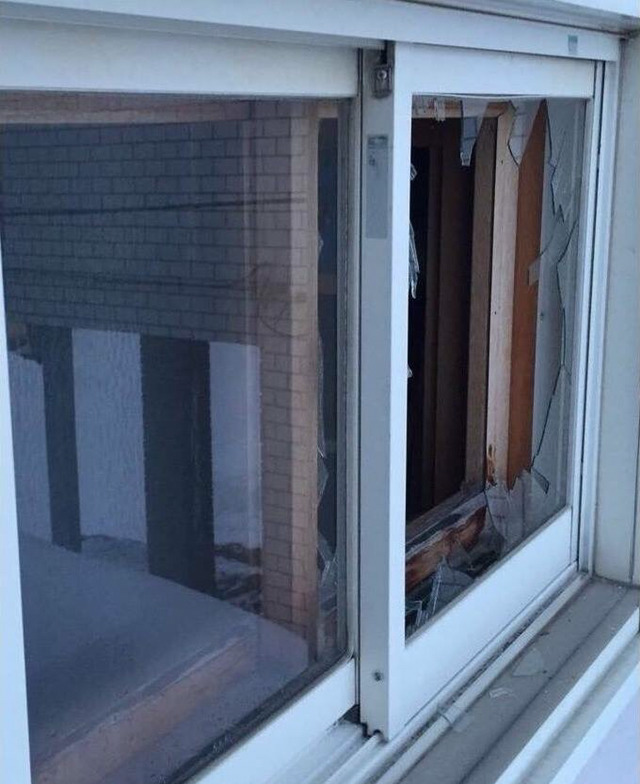 집에 갑자기 들이닥친 매형때문에 당황;.jpg | 인스티즈