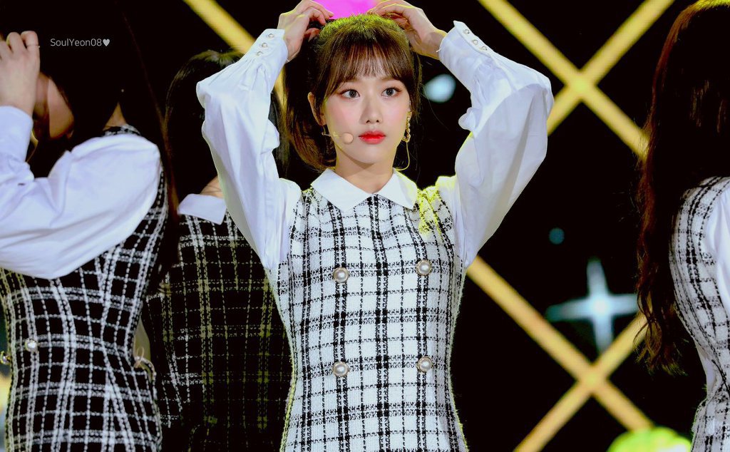 상큼하게 이쁜 에이프릴 이나은.jpgif | 인스티즈