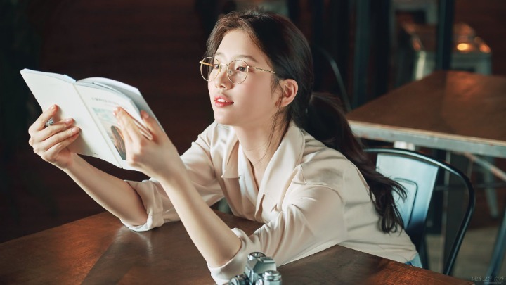 안경이 잘 어울리는 여자.jpg | 인스티즈