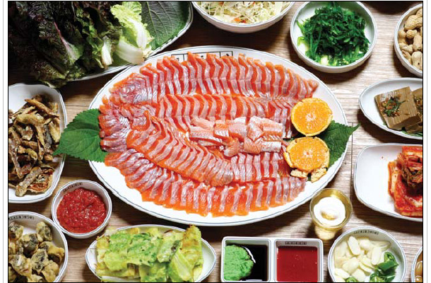 신선하고 맛있는! 송어회 (+사이드) gifjpg | 인스티즈