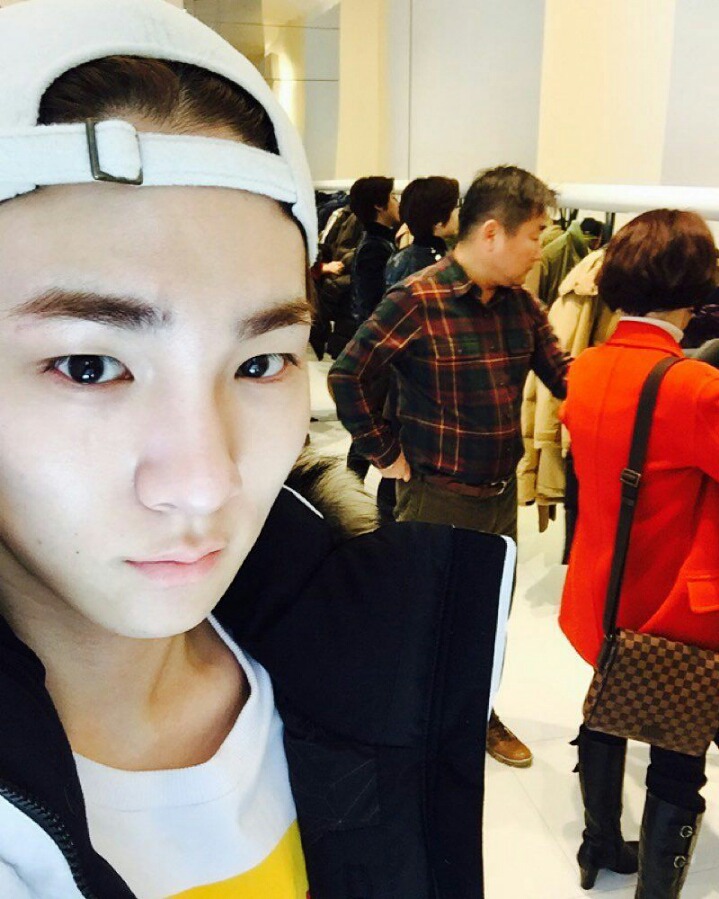 데뷔초 샤이니 외국팬들 사이에서 키 아버님으로 오해받았던 카이스트 교수님...jpg | 인스티즈