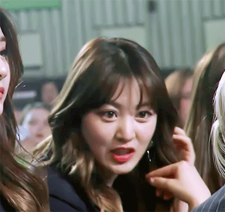 떠들다 걸린 트와이스 지효.gif | 인스티즈