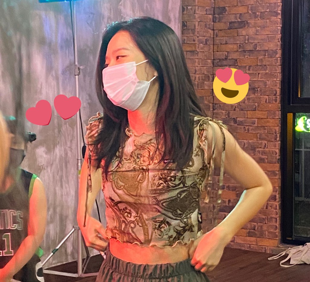 오늘자 갑자기 댄스 학원에 나타나서 수강생들 앞에서 춤추고 간 레드벨벳 슬기 | 인스티즈