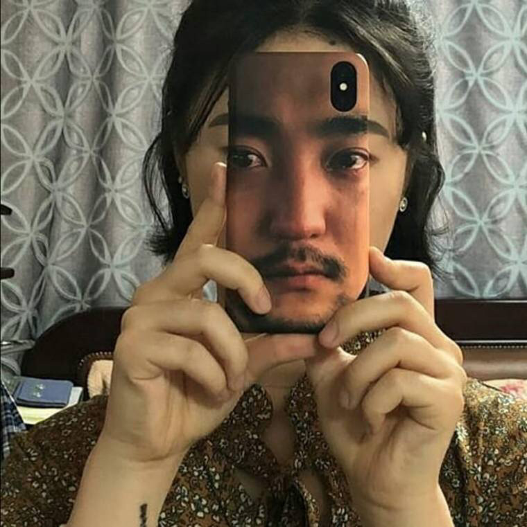 결국 YG 공식 굿즈로 나오는 유병재 폰케이스 | 인스티즈