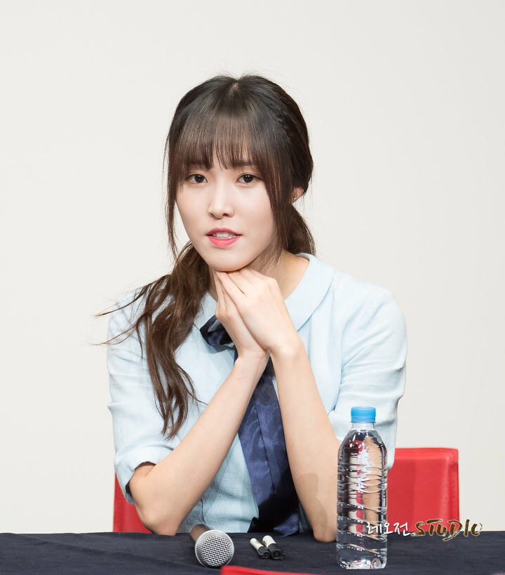 [여자친구] 문득 올려다 본 하늘이 이뻐서 유주 | 인스티즈