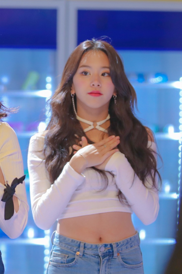 트와이스 하트셰이커 뮤비촬영장 사진 난사하는 네이버 스타캐스트 | 인스티즈