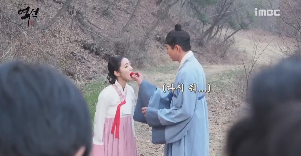 키스신 연습하는 배우들 | 인스티즈