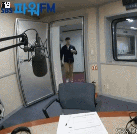 흔한 아나운서의 시계부심 | 인스티즈