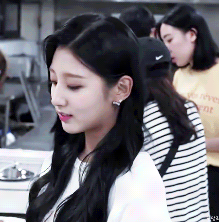 [러블리즈] 여사친에게 연락이와서 예인이 | 인스티즈