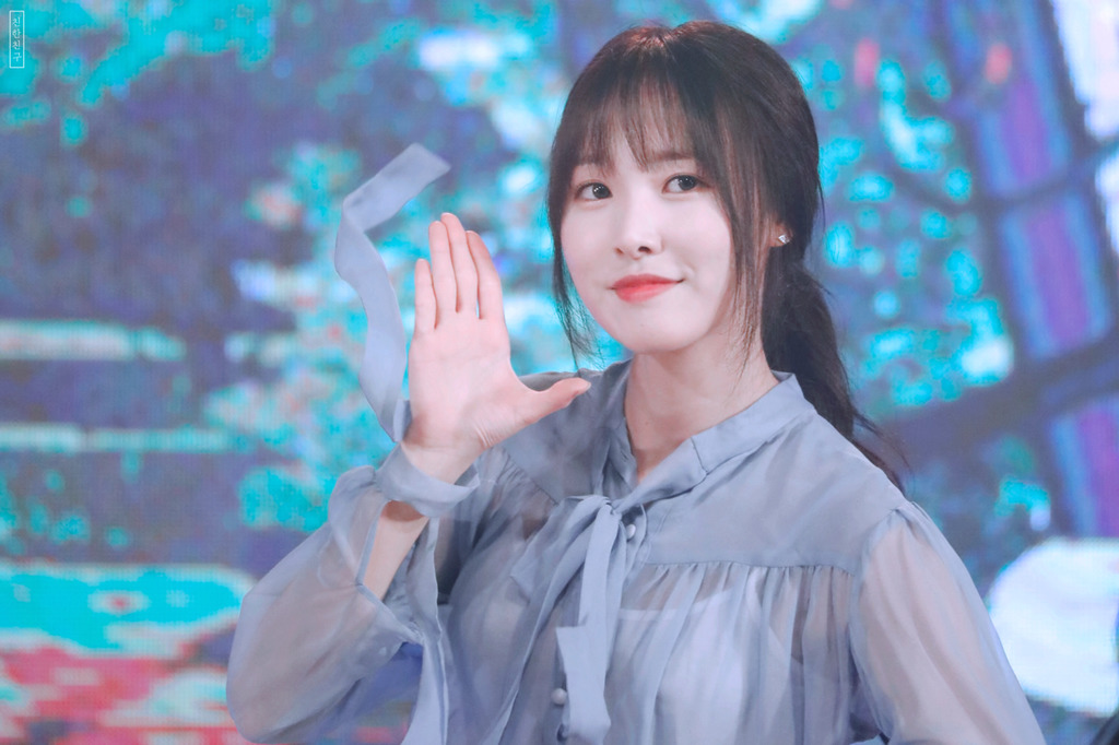[여자친구] 생일파티에 초대받아서 유주 | 인스티즈