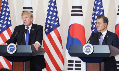 문재인 대통령과 트럼프의 공동기자회견.jpg | 인스티즈