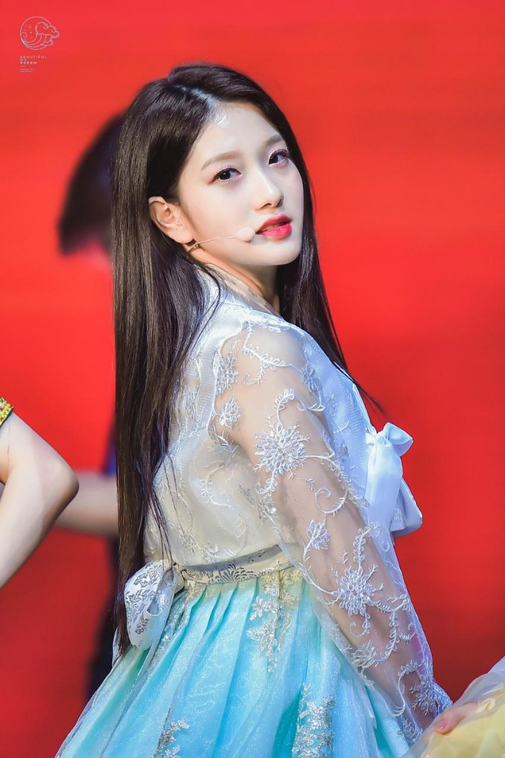 프로미스나인 각 멤버별 갤러리에서 진행된 짤드컵 우승짤 | 인스티즈