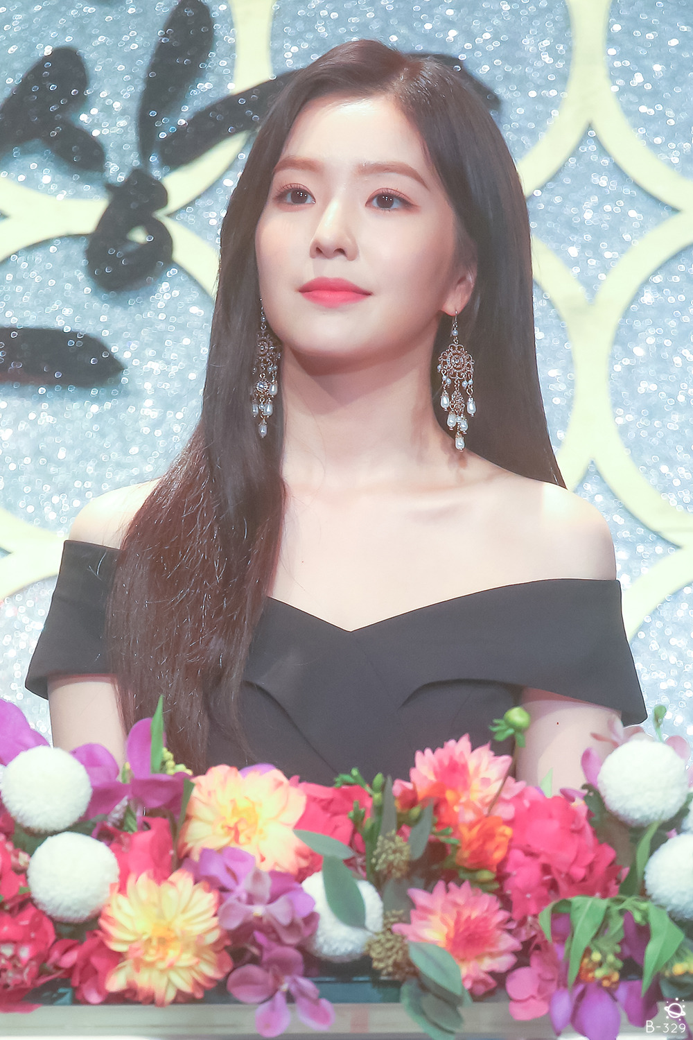 드레스도 잘 어울리는 아이린.jpg | 인스티즈