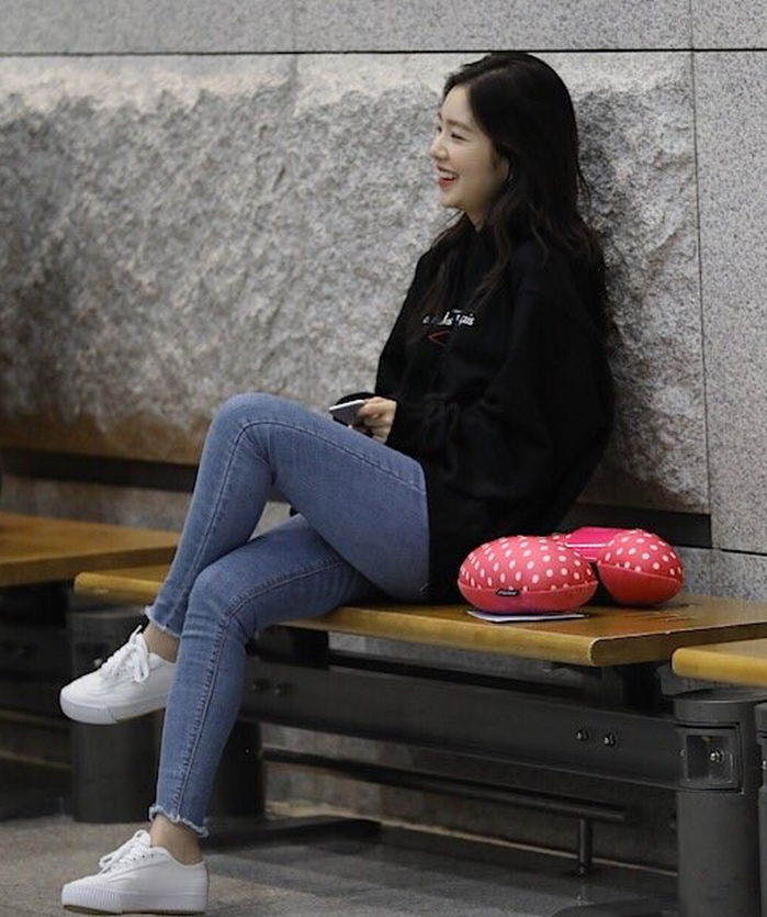 실물과 가깝게 찍혔다는 보정 1도 안한 비주얼갑 여자 아이돌 6인.jpg | 인스티즈