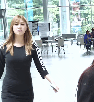 아디다스 원피스 입은 오하영.gif | 인스티즈