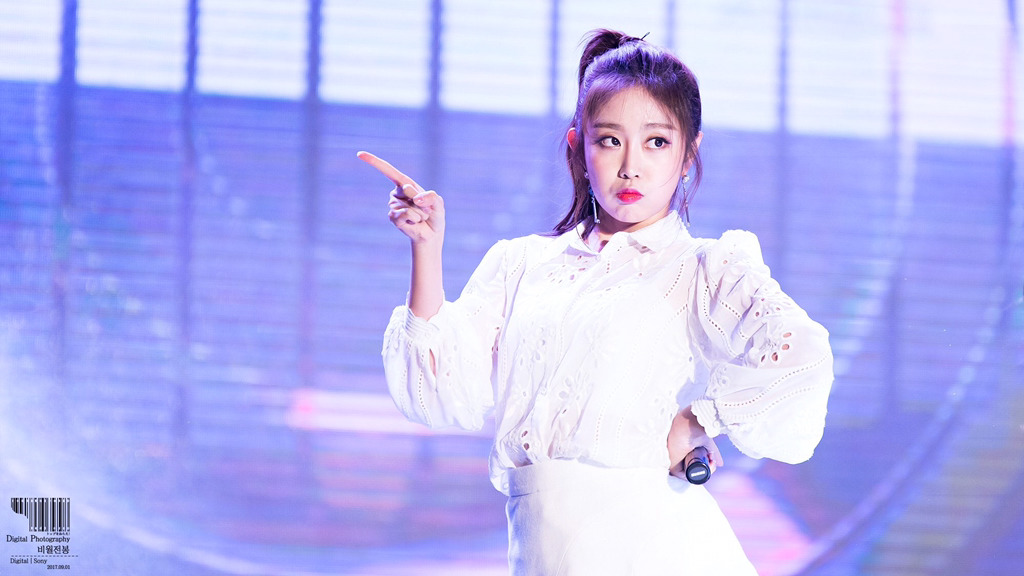 [러블리즈] 가끔 한번은 낮잠도 자 줘야 한다고 생각해서 지수 | 인스티즈