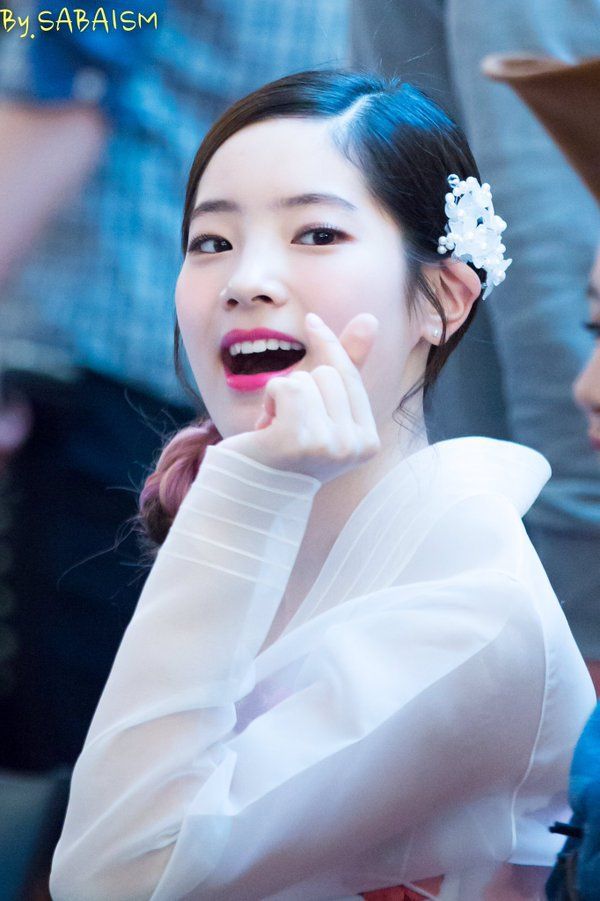 추석특집 한복입은 트와이스 다현 | 인스티즈