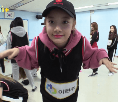 귀여움 주의 gif | 인스티즈