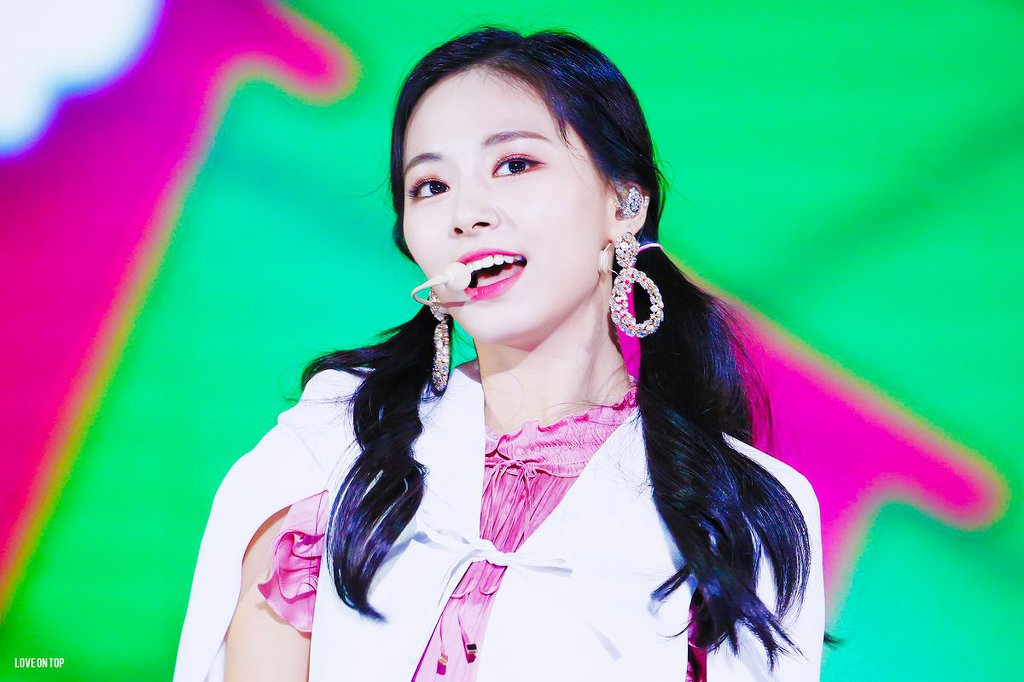 머리묶은 쯔위.jpgif | 인스티즈